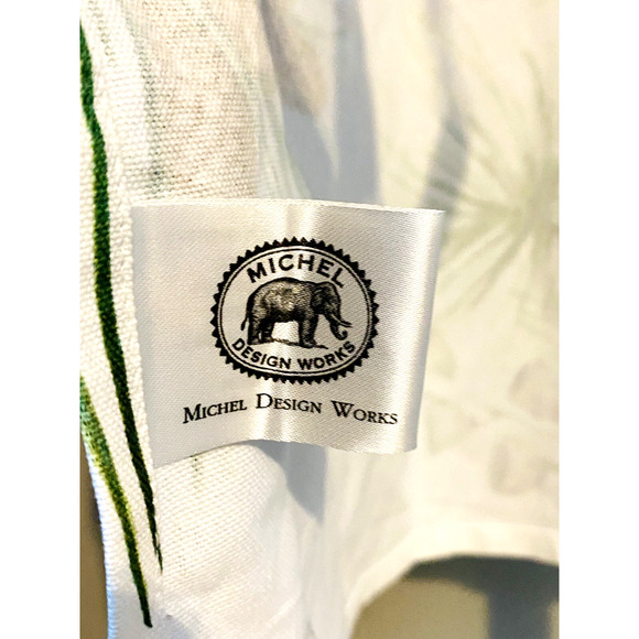 New with Tags Michel Design Works White Spruce Apron Style APR362 - Picture 8 of 9